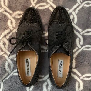 Steve Madden black oxfords